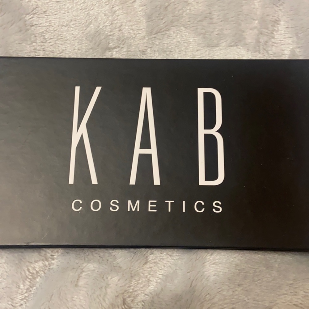 Kab Cosmetics Pallet
